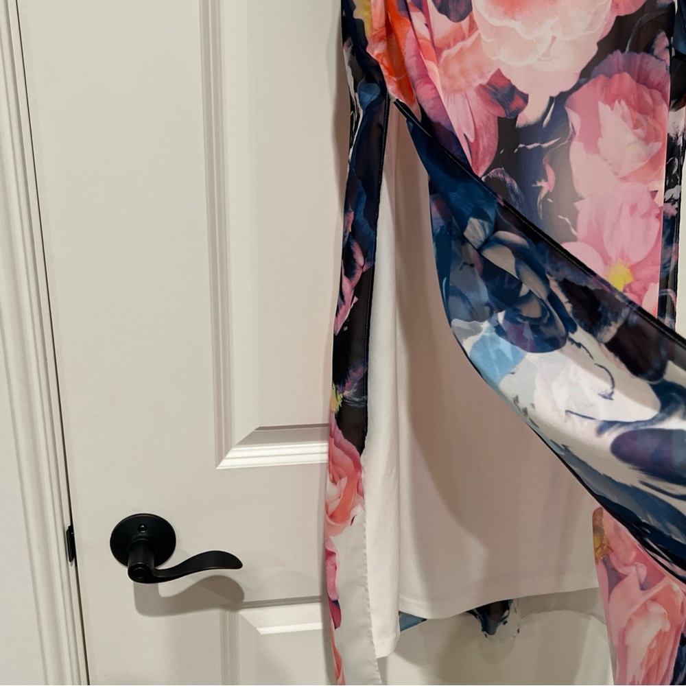 Vince Camuto Elegant floral print Dress - Picture 4 of 10